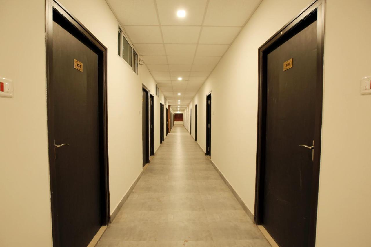Hotel Ak International Ullal Exterior foto