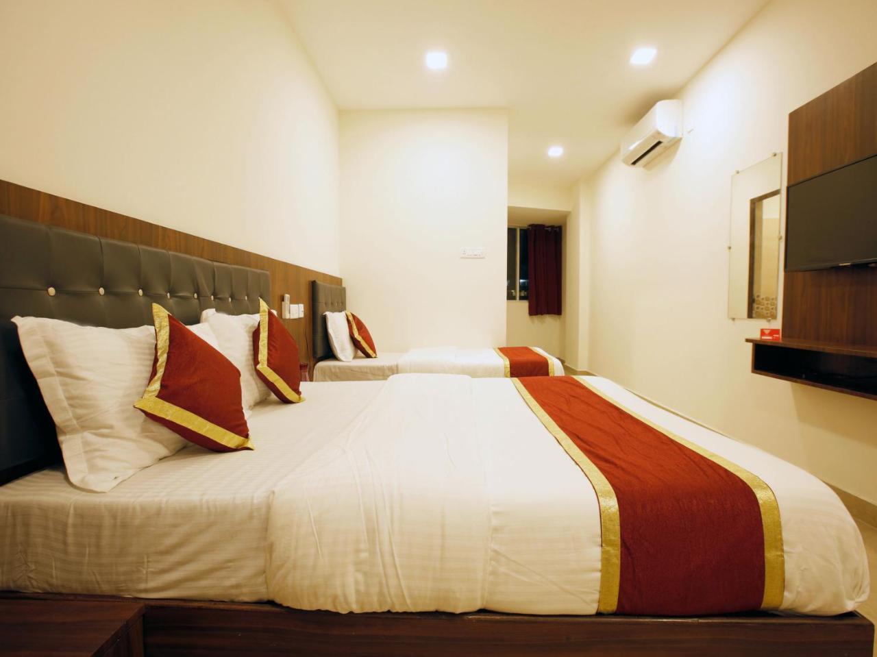 Hotel Ak International Ullal Exterior foto