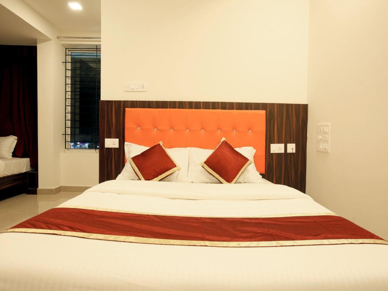 Hotel Ak International Ullal Exterior foto