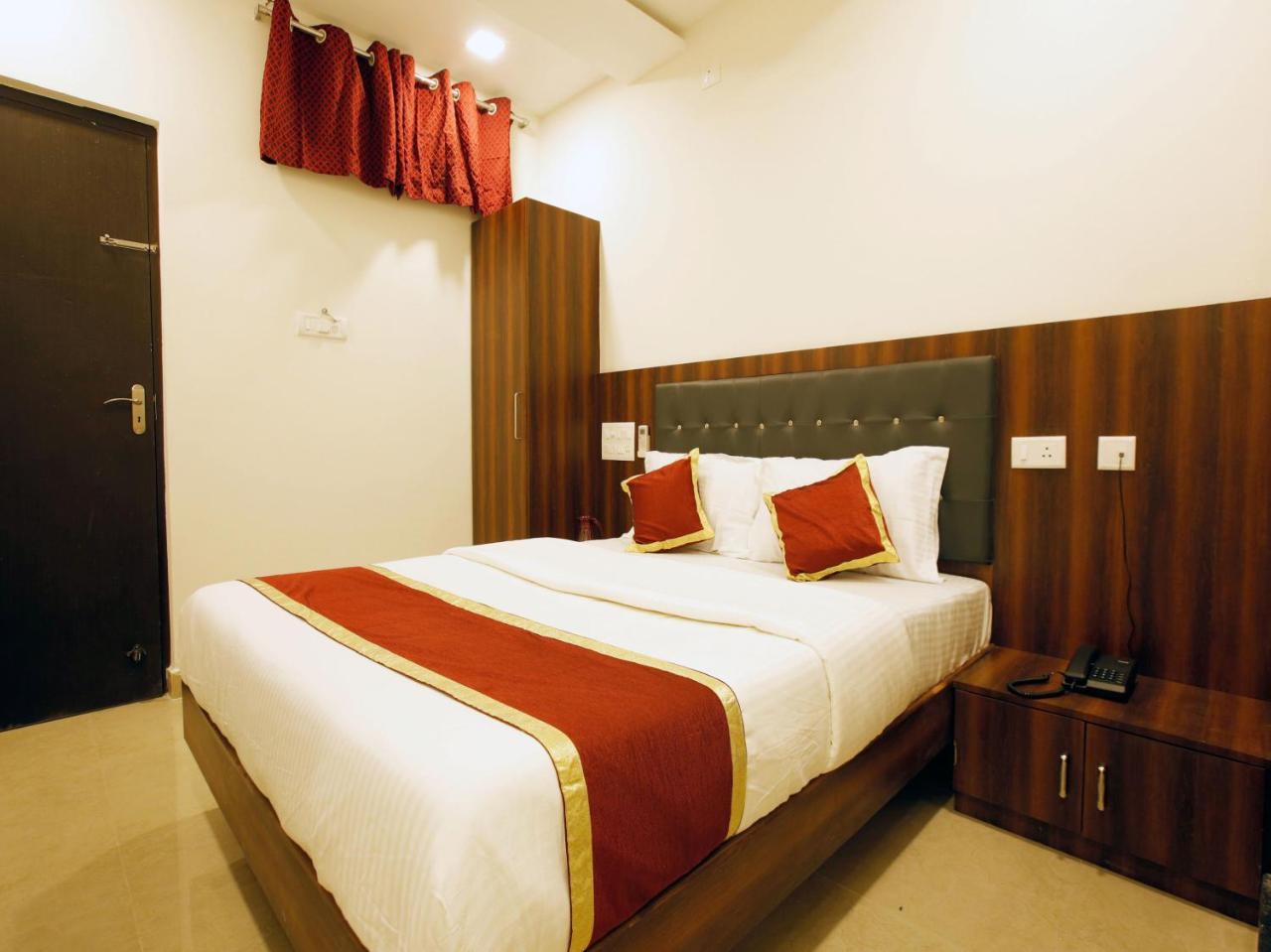 Hotel Ak International Ullal Exterior foto